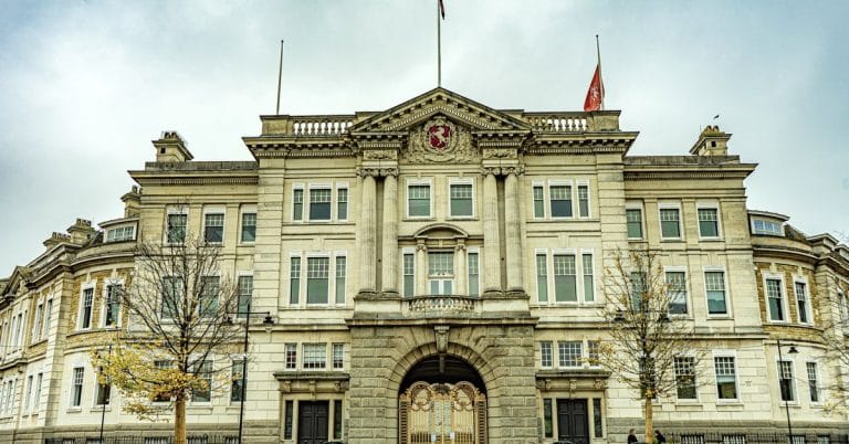 Kent's statutory officers put on notice over pre-Royal-Assent reorganisation spending